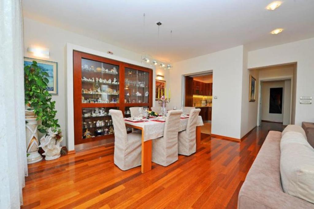 ספליט Luxury Seaside Apartment מראה חיצוני תמונה